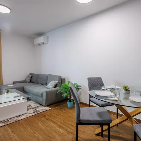 Adialuxe Apartman *