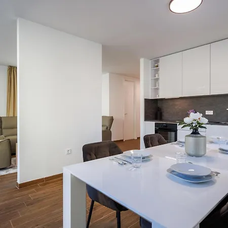Adialuxe Apartman