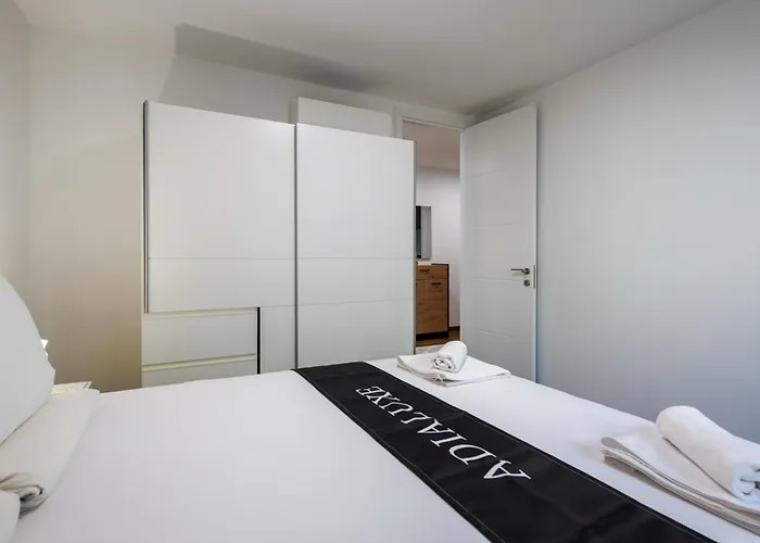 Adialuxe Apartment